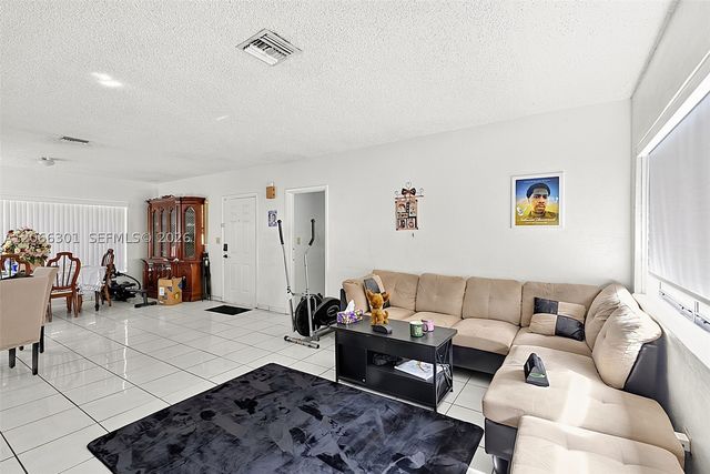 1200 NE 131st St, North Miami, FL 33161
