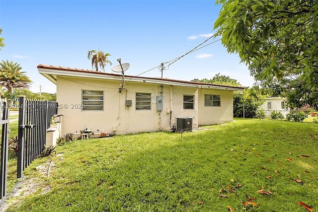 1200 NE 131st St, North Miami, FL 33161