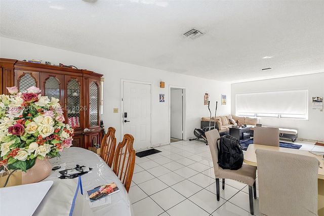 1200 NE 131st St, North Miami, FL 33161