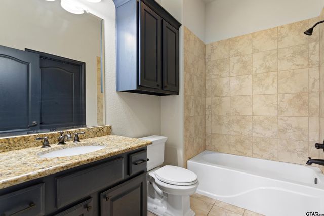 822 Estrella Del Mar, Tyler, TX 75703
