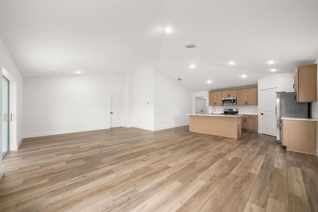 6970 Mexican Hat Drive, Sebring, FL 33872