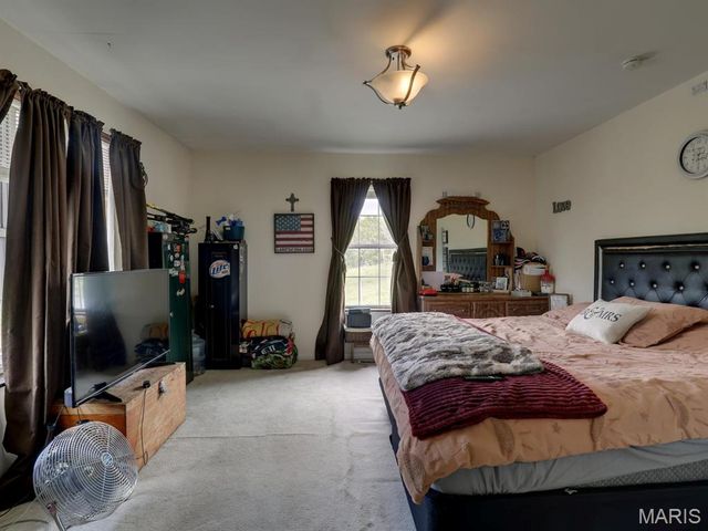 12746 Thornberry Road, New London, MO 63459