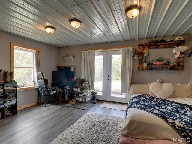 12746 Thornberry Road, New London, MO 63459