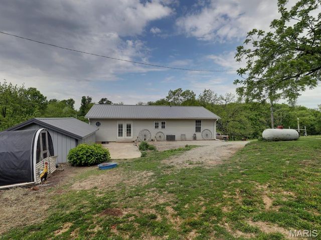 12746 Thornberry Road, New London, MO 63459