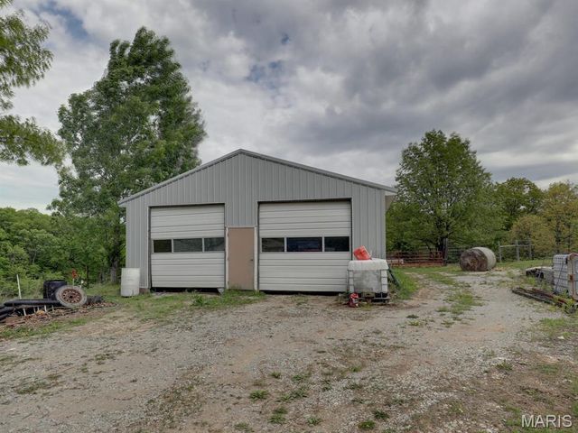 12746 Thornberry Road, New London, MO 63459