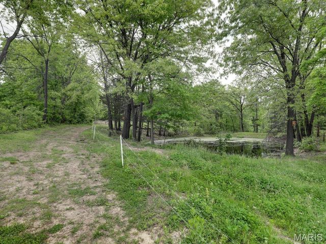 12746 Thornberry Road, New London, MO 63459