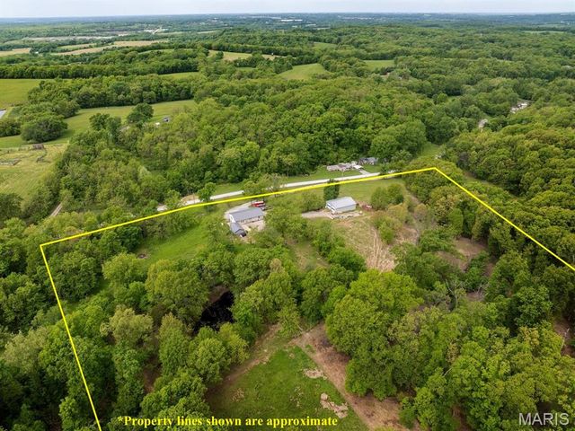 12746 Thornberry Road, New London, MO 63459