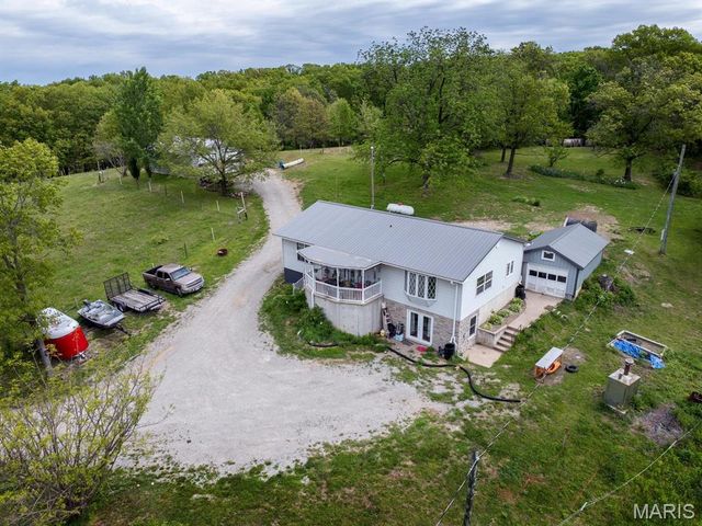 12746 Thornberry Road, New London, MO 63459