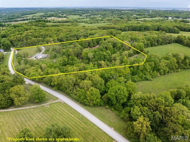 12746 Thornberry Road, New London, MO 63459