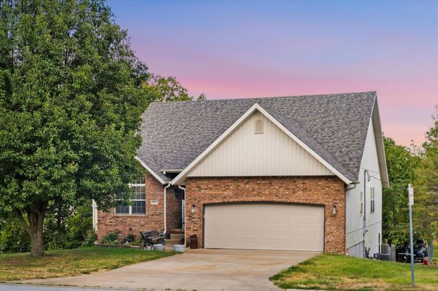608 S Cully Avenue, Republic, MO 65738