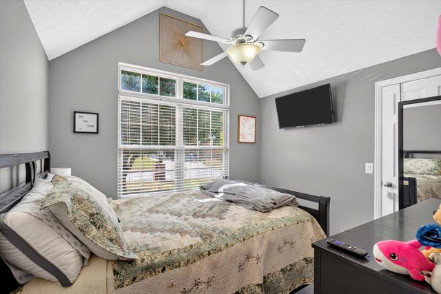 608 S Cully Avenue, Republic, MO 65738