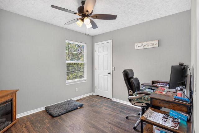 608 S Cully Avenue, Republic, MO 65738