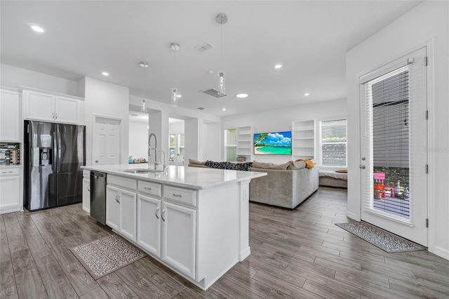 12929 WESTSIDE VILLAGE LOOP, Windermere, FL 34786