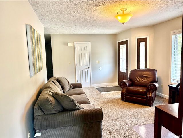 1633 N Royal Oaks Drive, Monticello, IN 47960