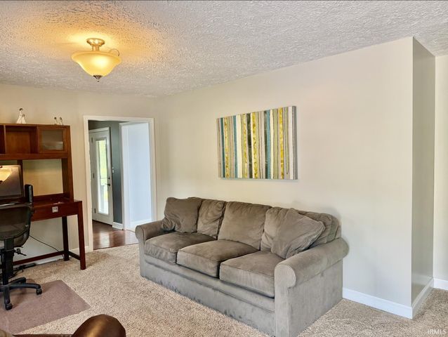 1633 N Royal Oaks Drive, Monticello, IN 47960