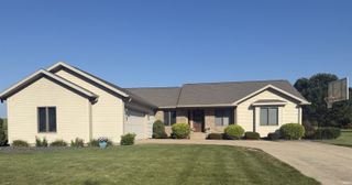 1633 N Royal Oaks Drive, Monticello, IN 47960