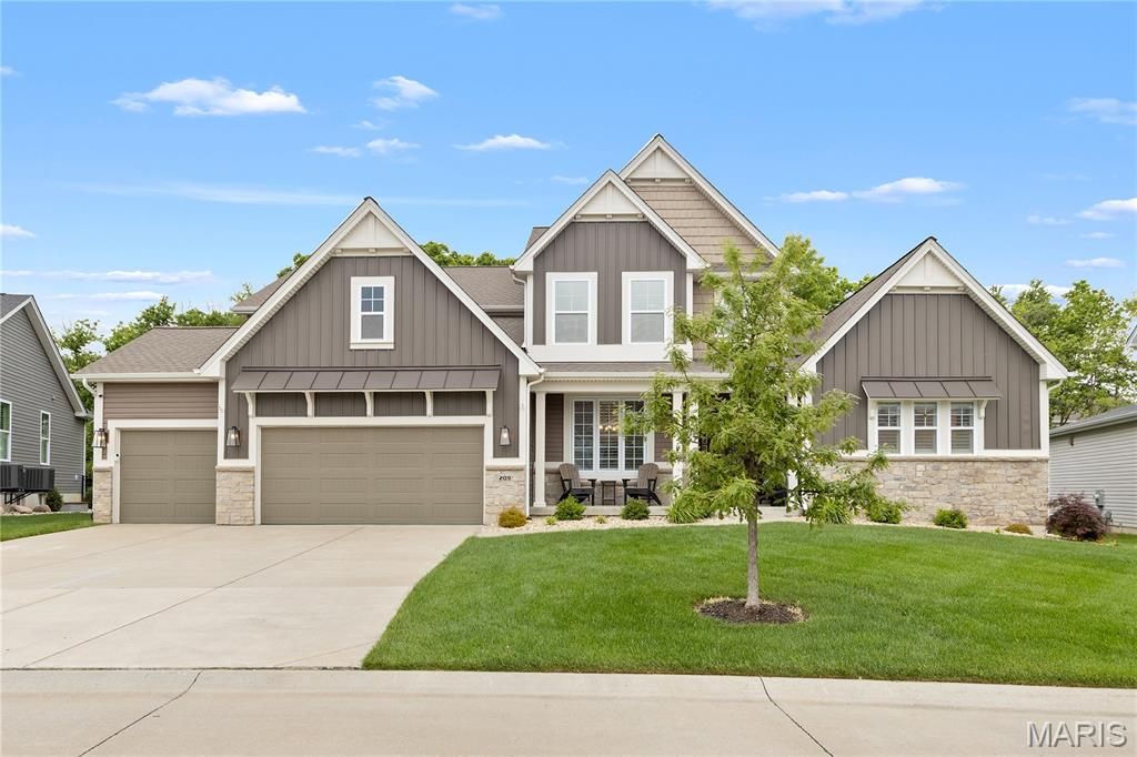 209 Castle Stuart Court, O'fallon, MO 63368
