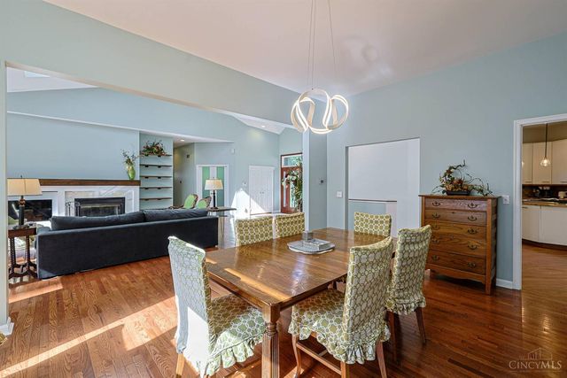 10375 Carriage Trail, Cincinnati, OH 45242
