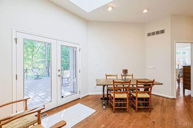 10375 Carriage Trail, Cincinnati, OH 45242