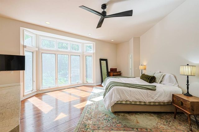 10375 Carriage Trail, Cincinnati, OH 45242