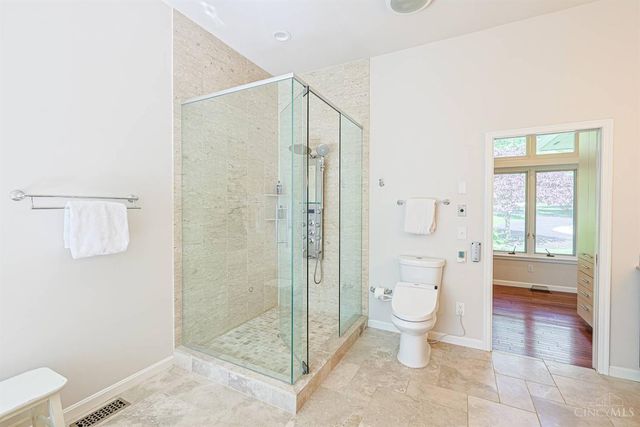 10375 Carriage Trail, Cincinnati, OH 45242