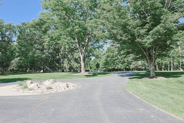 10375 Carriage Trail, Cincinnati, OH 45242