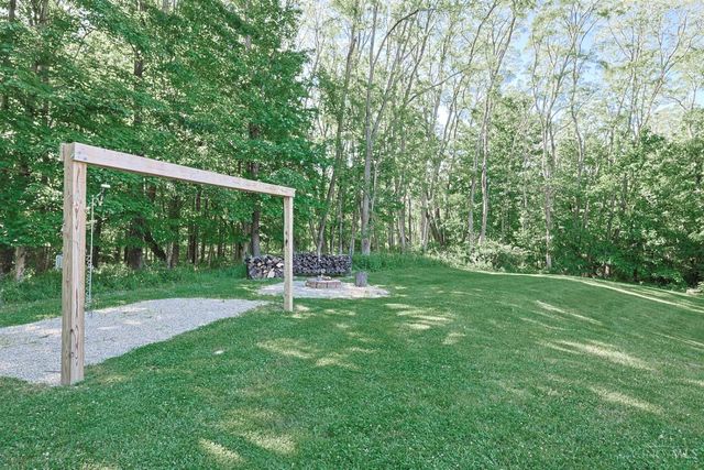 10375 Carriage Trail, Cincinnati, OH 45242