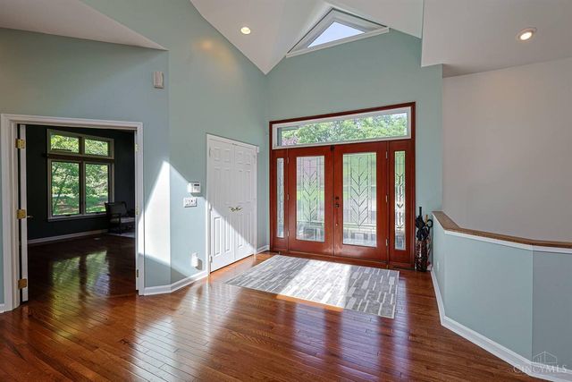 10375 Carriage Trail, Cincinnati, OH 45242