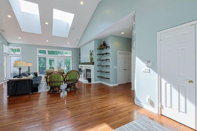 10375 Carriage Trail, Cincinnati, OH 45242