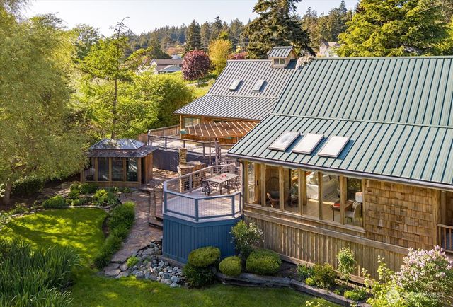 195 Perry Drive, Coupeville, WA 98239
