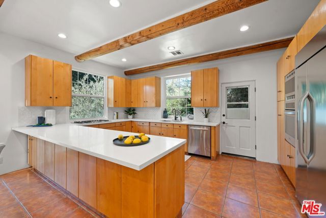 25648 Timpangos Drive, Calabasas, CA 91302