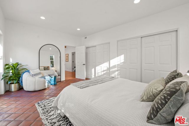 25648 Timpangos Drive, Calabasas, CA 91302