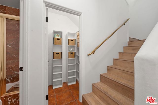 25648 Timpangos Drive, Calabasas, CA 91302