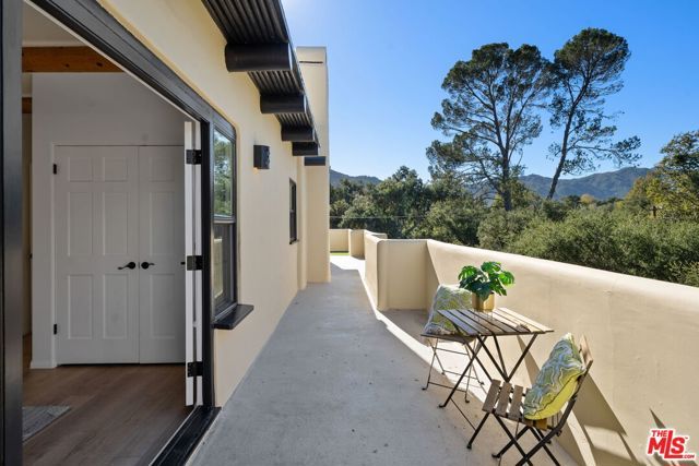 25648 Timpangos Drive, Calabasas, CA 91302