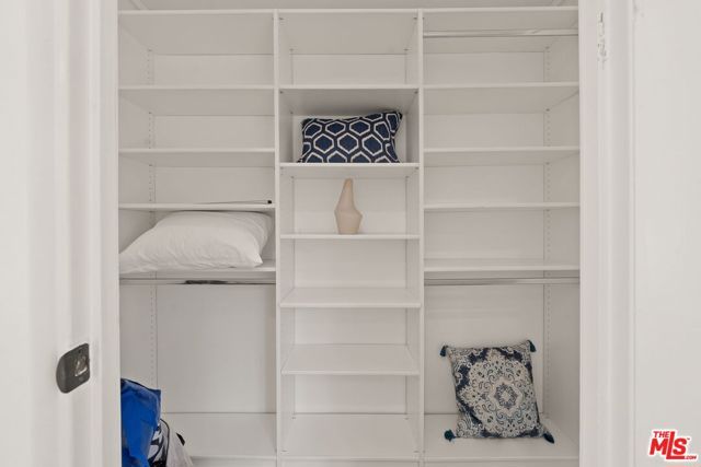 25648 Timpangos Drive, Calabasas, CA 91302