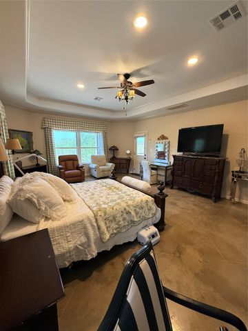 300 Medlin Creek LOOP, Dripping Springs, TX 78620