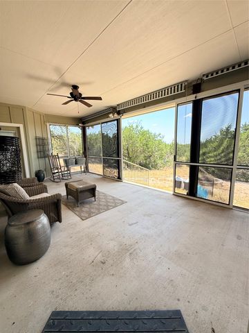 300 Medlin Creek LOOP, Dripping Springs, TX 78620