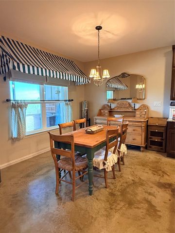 300 Medlin Creek LOOP, Dripping Springs, TX 78620