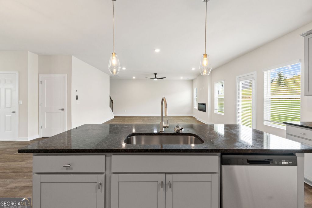 1921 WHEAT VALLEY Circle, Conyers, GA 30013 — photo 4