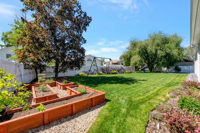1470 E SHOSHONE AVE, Sandy, UT 84092
