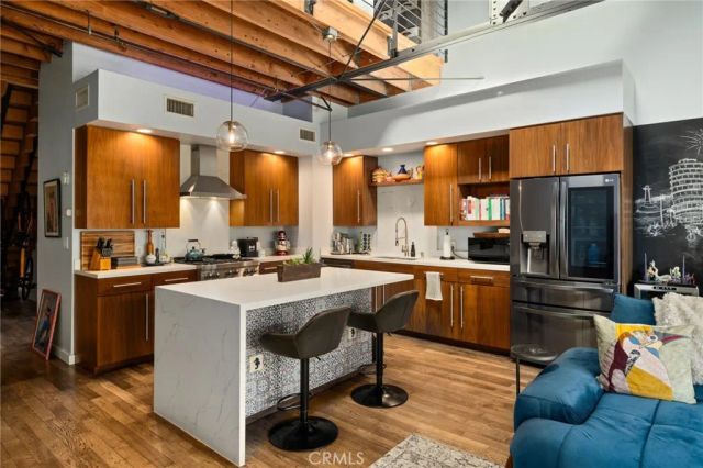 1100 E 3rd Street 205, Long Beach, CA 90802