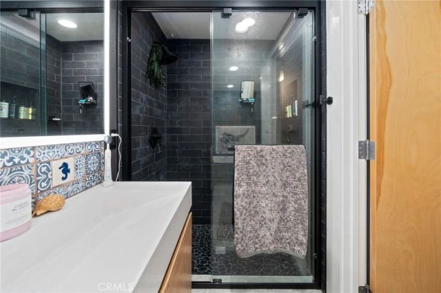 1100 E 3rd Street 205, Long Beach, CA 90802