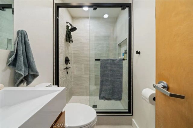 1100 E 3rd Street 205, Long Beach, CA 90802