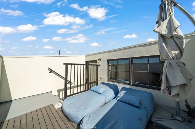 1100 E 3rd Street 205, Long Beach, CA 90802