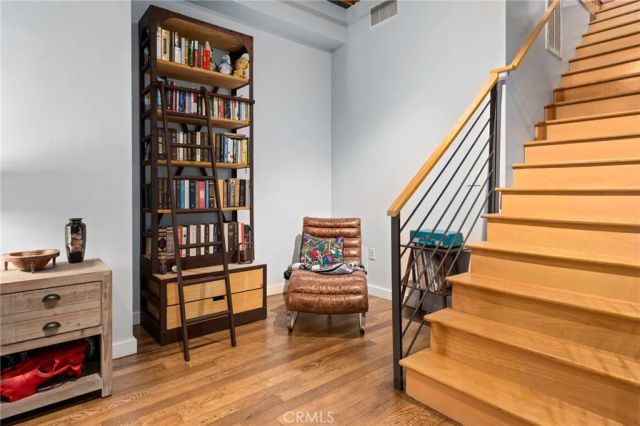 1100 E 3rd Street 205, Long Beach, CA 90802