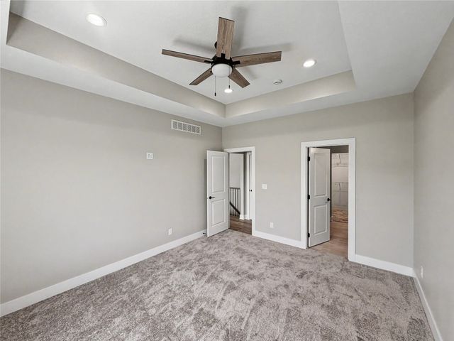 2935 Lake Hill Drive, Des Moines, IA 50320