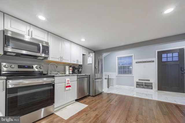 1920 POPLAR RD, Essex, MD 21221