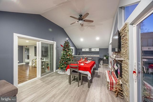 1920 POPLAR RD, Essex, MD 21221