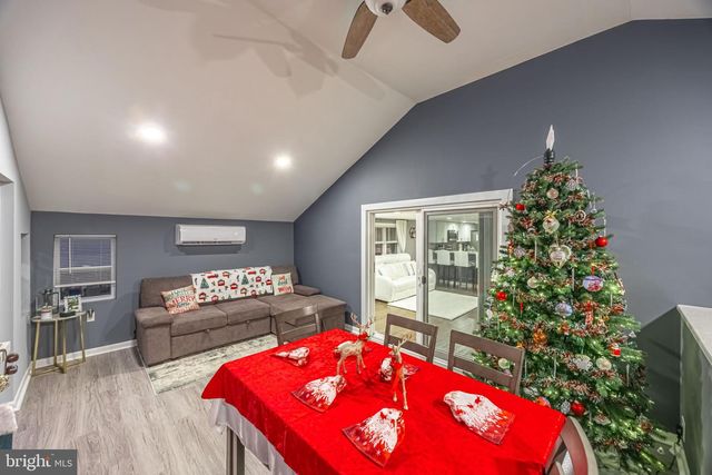 1920 POPLAR RD, Essex, MD 21221