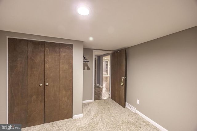 1920 POPLAR RD, Essex, MD 21221